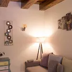 Apartament Seek And Hide - Little Julia's Hideaway