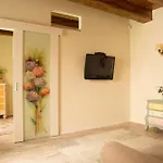 Apartament Seek And Hide - Little Julia's Hideaway