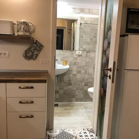 Seek And Hide - Little Julia's Hideaway Apartman