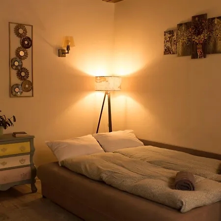 Apartman Seek And Hide - Little Julia's Hideaway *