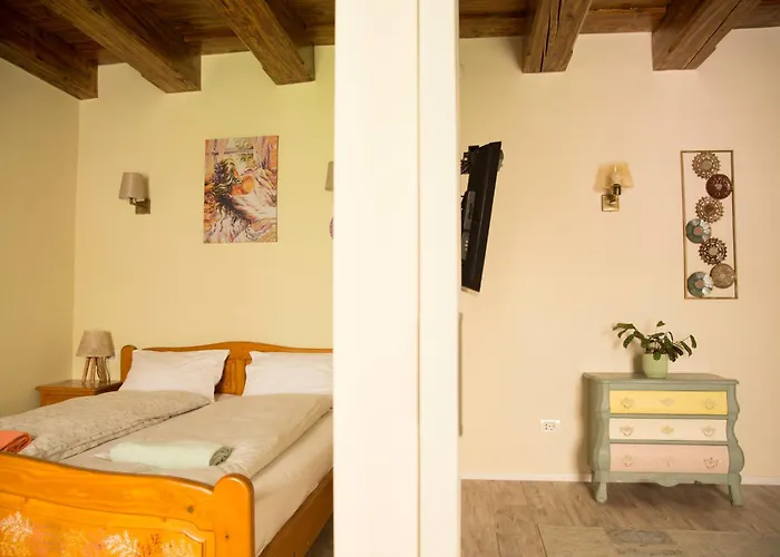 Seek And Hide - Little Julia's Hideaway Apartment Brasov